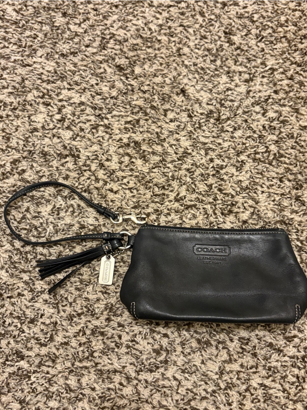 Vintage Coach Black Leather Zip Wristlet